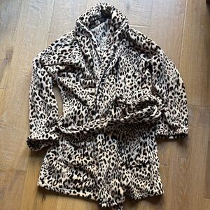 Victoria’s Secret Leopard Bath Robe W/Pockets